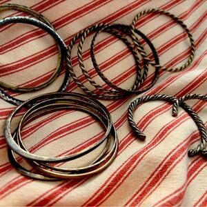 Lot of 12 vintage silver bangles